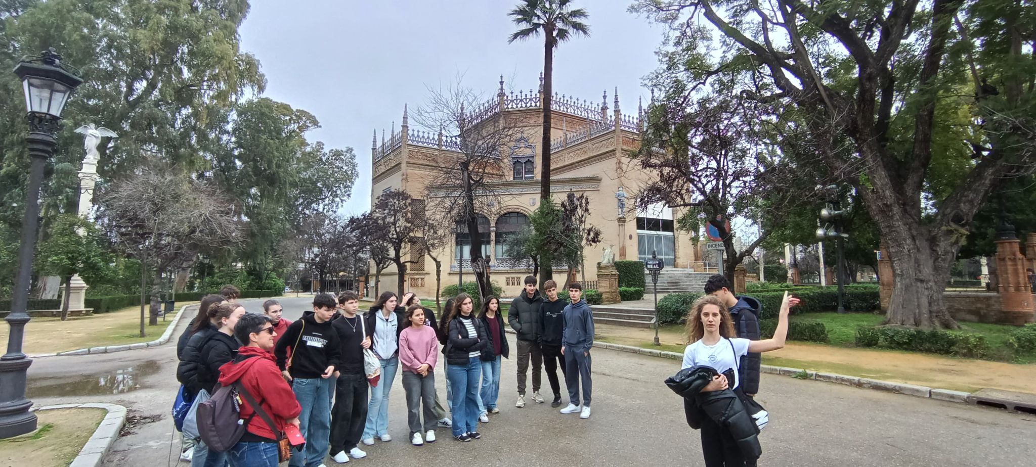 Featured image for “Día 3 Erasmus+ – US, Plaza de España, Macarena”