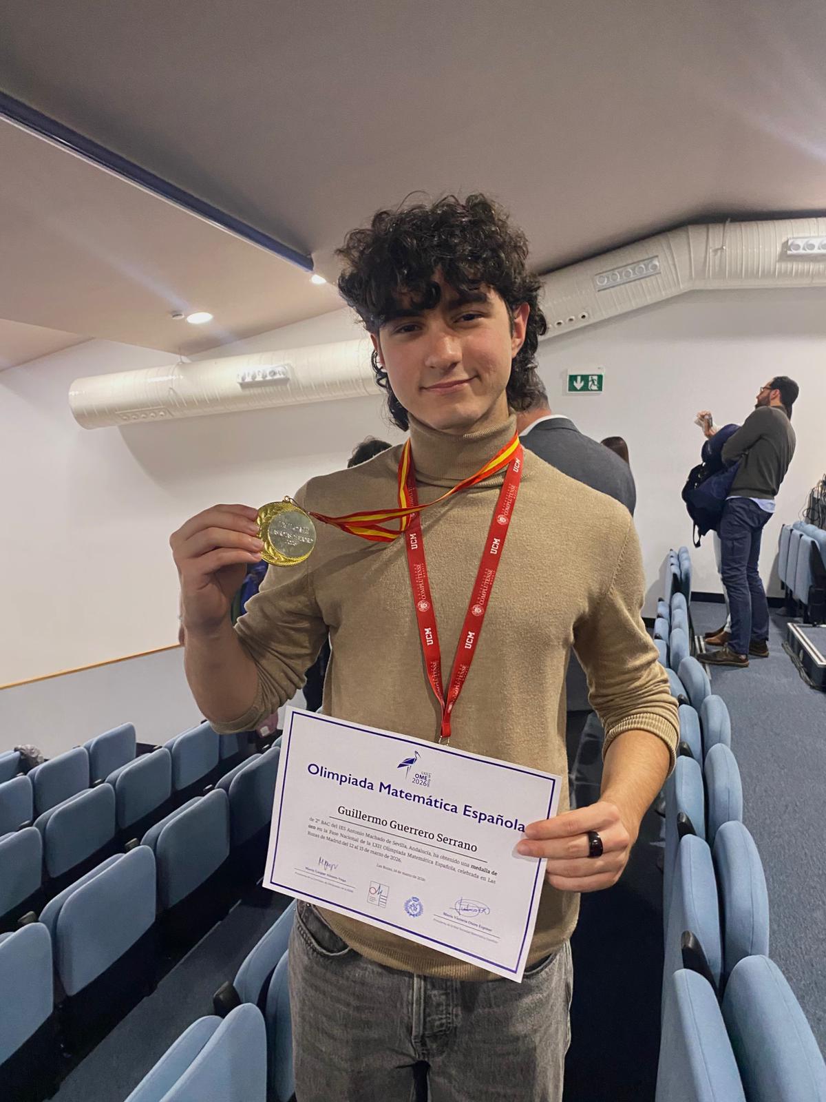 Featured image for “Guillermo Guerrero Serrano medalla de Oro en la LXII Olimpiada Matemática Española”